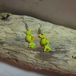 Éclats de sucre – Boucles d’oreilles en céramique
