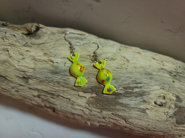 Éclats de sucre – Boucles d’oreilles en céramique