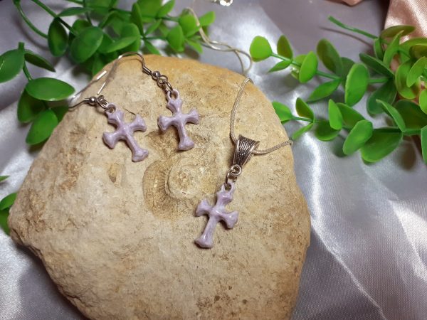 Boucles d’oreilles & pendentif croix en céramique