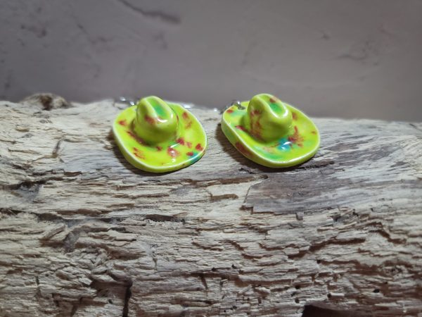 Boucles d'oreilles chapeau - Élégance en Céramique – Image 2