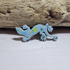 Un petit bout de nature : magnet salamandre en céramique