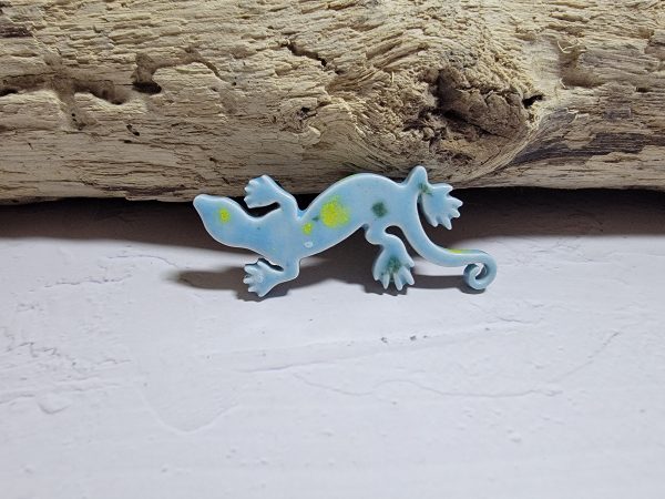 Un petit bout de nature : magnet salamandre en céramique