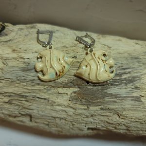 Élégance Aquatique – Boucles d’oreilles en céramique