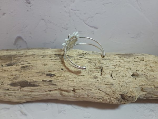 Bracelet Fleur en Céramique – Élégance Naturelle – Image 5